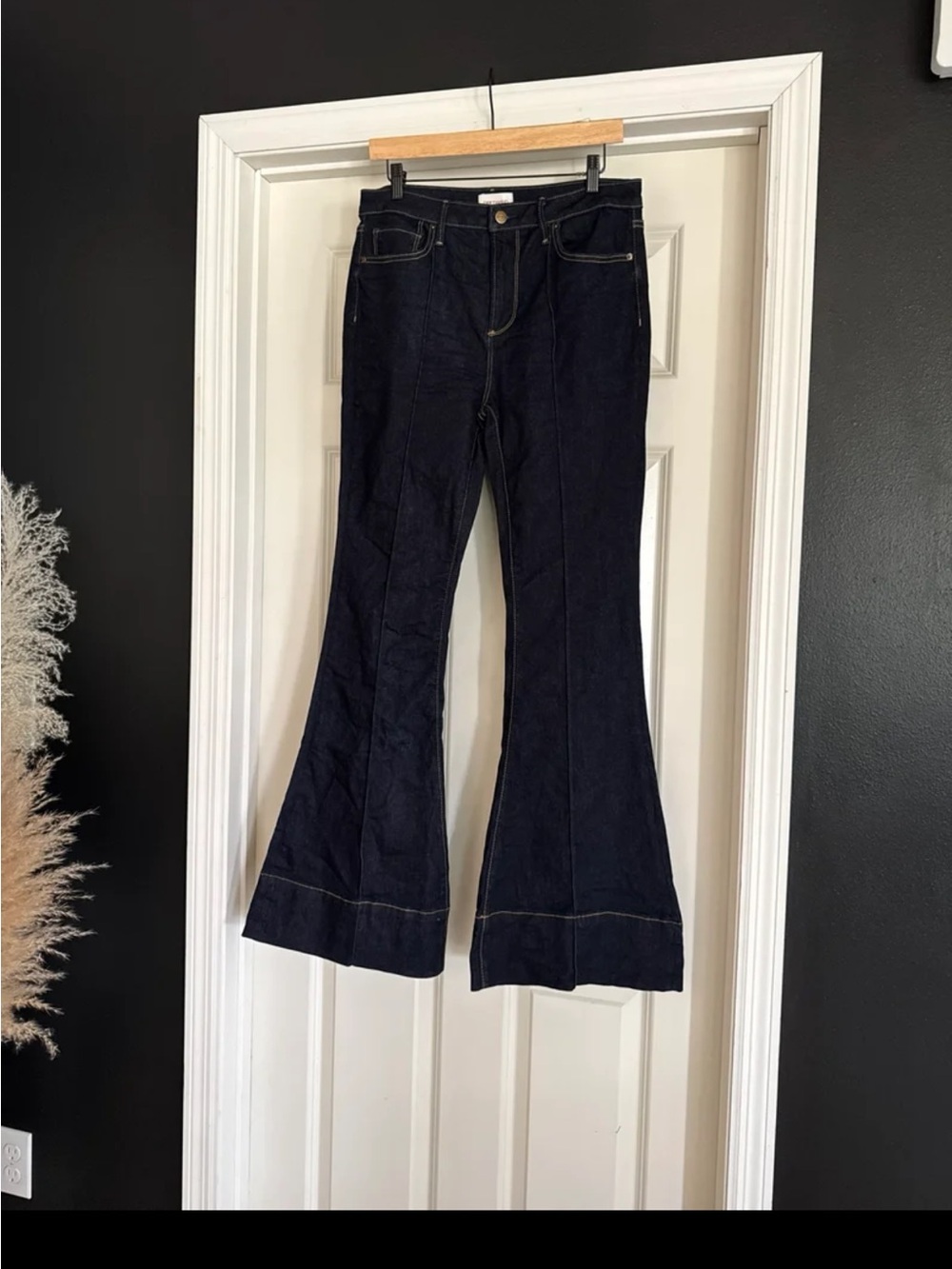 Driftwood Farrah Wide Leg Flared Pintuck Jeans in Dark Wash Indigo size 30 - Picture 4 of 12